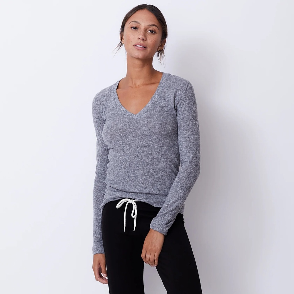 Monrow Textured Tri-Blend Fitted Long Sleeve V Neck Tee